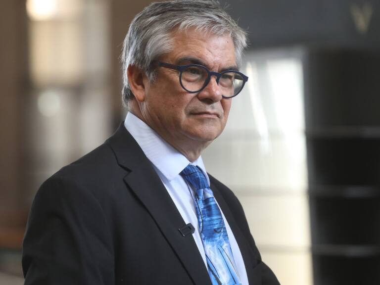 “Nos aparta de la trayectoria que traíamos en los dos años anteriores”: ministro Marcel tras resultados del Informe de Finanzas Públicas