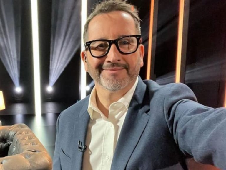 Eduardo Fuentes responde a las críticas: «Para unos soy facho y para otros un comunista»