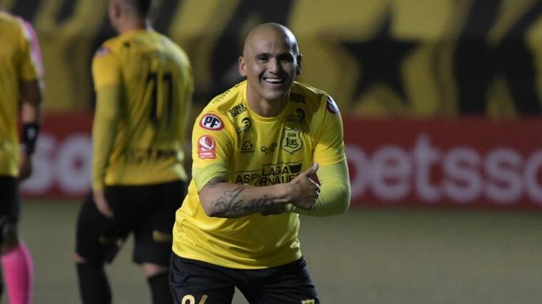Goleador vigente: Humberto Suazo anota un doblete y brilla en triunfazo de San Luis por la Primera B