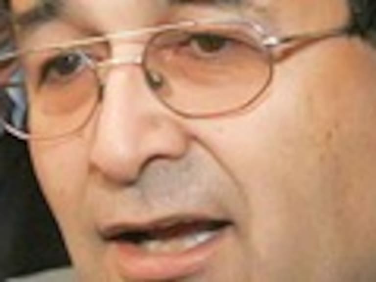 Iván Paredes: Orlando Vargas tiene »vínculos estrechísimos» con irregularidades en Arica