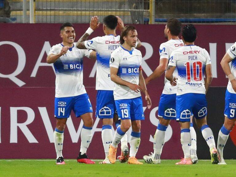 16 DE SEPTIEMBRE DE 2020/SANTIAGOJugadores de Universidad Catolica en festejo de un gol, durante el partido valido por la Copa Conmebol Libertadores 2020, entre Universidad Catolica y Gremio, disputado en el Estadio San Carlos de Apoquindo.
FOTO: ALEX REYES/STAFFIMAGES/CONMEBOL via AGENCIAUNO