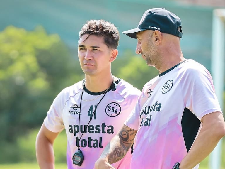 Instagram @feligutierrezleiva