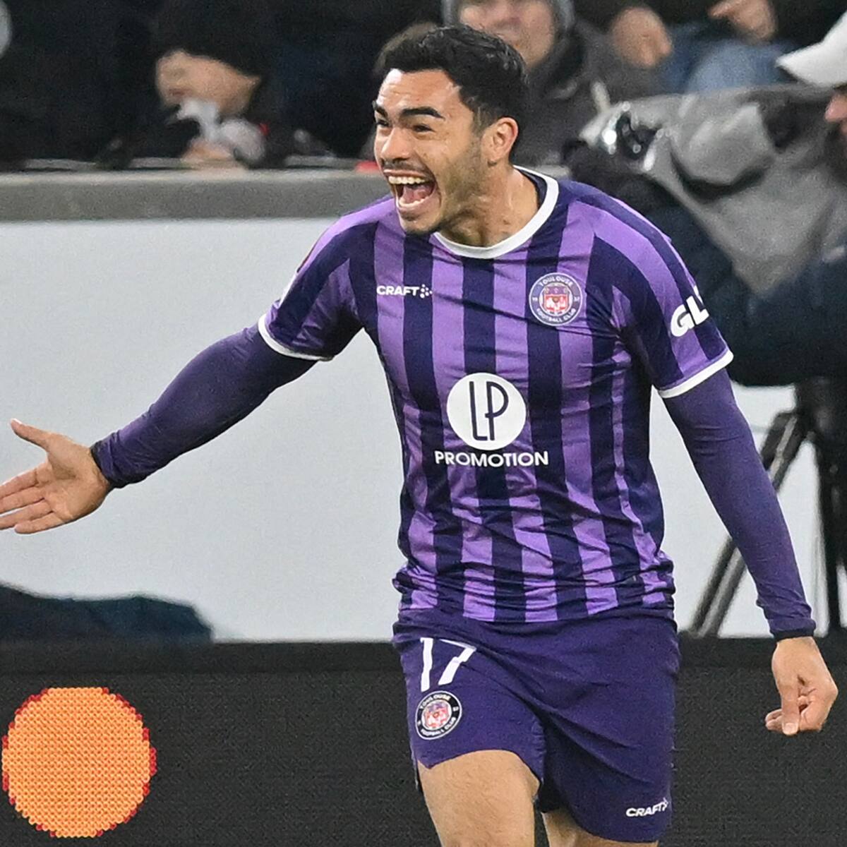 Sigue brillando: el golazo de Gabriel Suazo para darle la victoria al Toulouse en la Europa League
