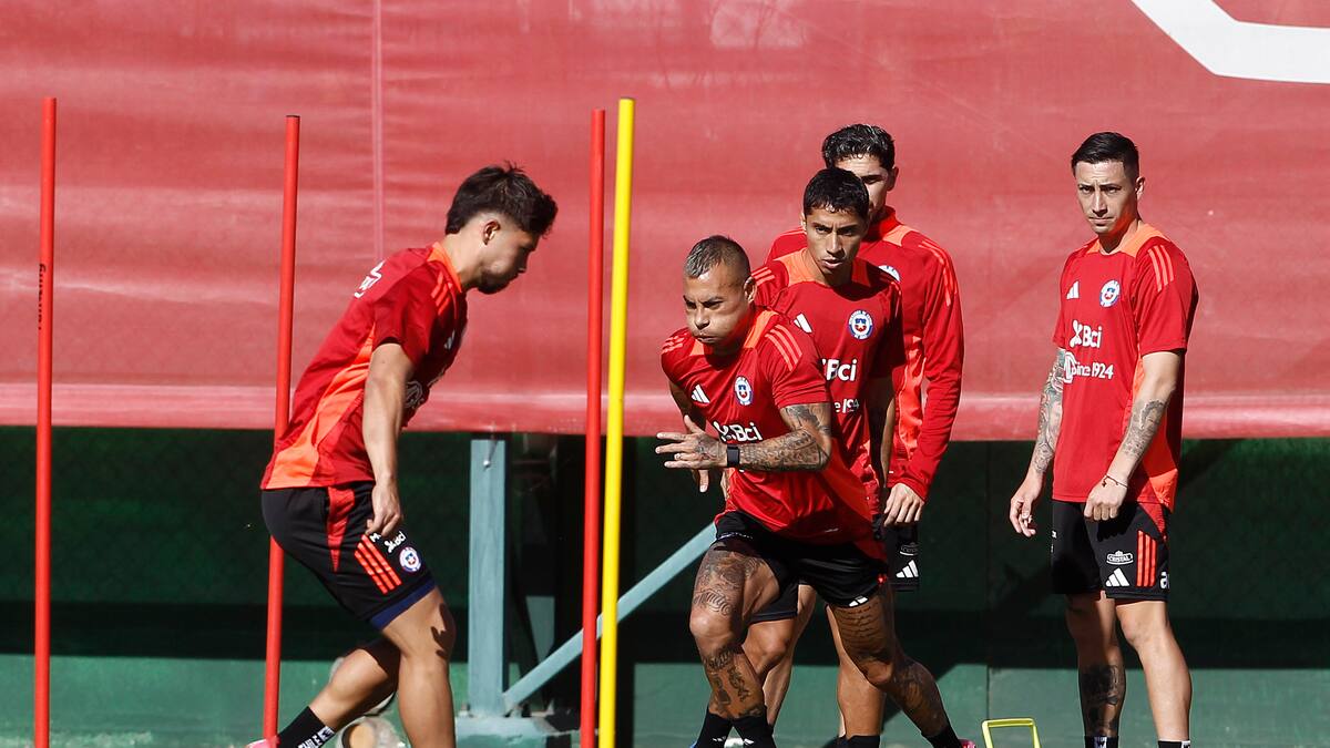 Empieza a tomar forma: esta es la última formación que probó Ricardo Gareca para el duelo ante Paraguay