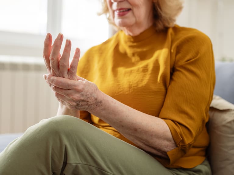 Tratamiento experimental logra revertir la artrosis en semanas: estudios fueron con animales