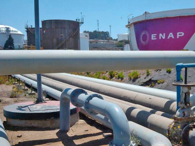 Superintendencia del Medio Ambiente reformuló cargos contra ENAP por emergencia ambiental en Quintero y Puchuncaví