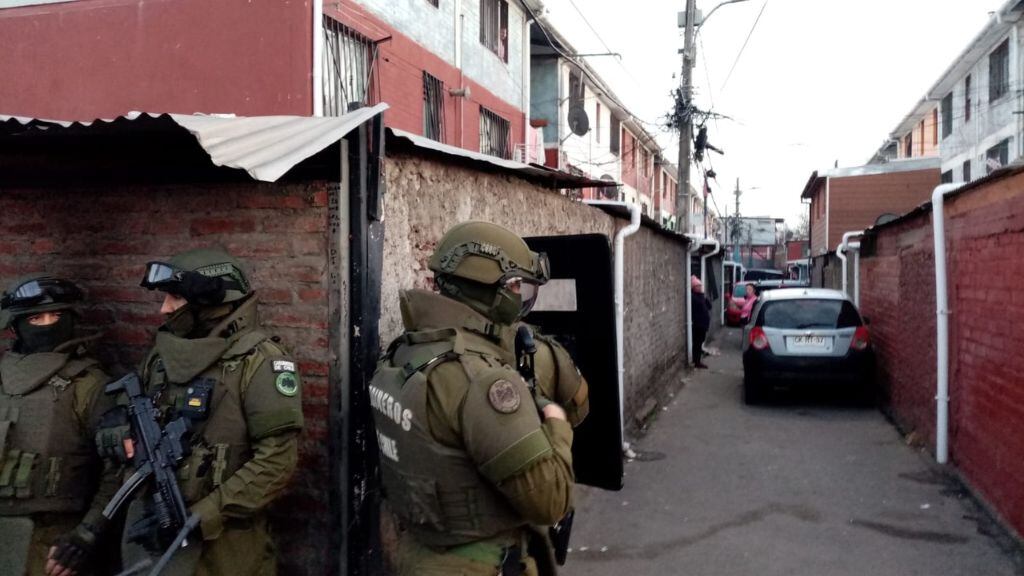 Allanamiento, Carabineros, La Florida, 1024x576 jpg ok