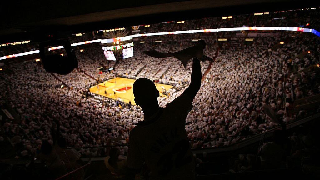 Cartelera partido NBA - playoffs - finales de Conferencia