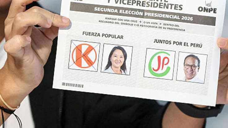 Elecciones en Perú: Fujimorí pasa a la cabeza y deja de hablar de fraude; Sánchez renuncia a los llamados al consenso y pide impugnar actas