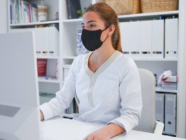 Empleadores no podrán exigir el uso de mascarilla en los lugares de trabajo