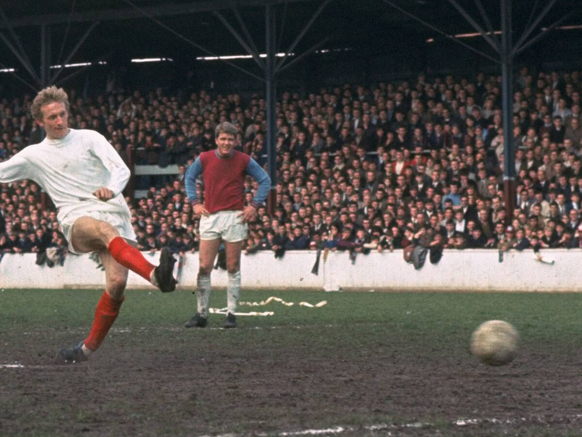 Muere Denis Law, leyenda del Manchester United y Balón de Oro en 1964
