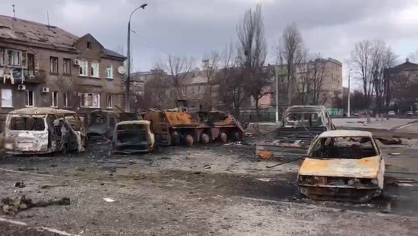 Imagen de la destrucción que dejan los ataques en la ciudad de Mariúpol