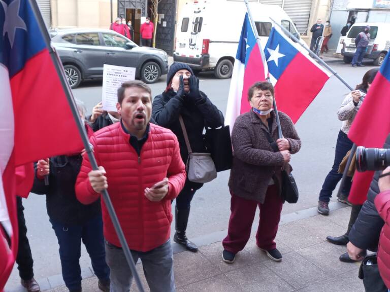 División en «mesa paralela» por posible presencia de Francisco «Pancho Malo» Muñoz en reunión