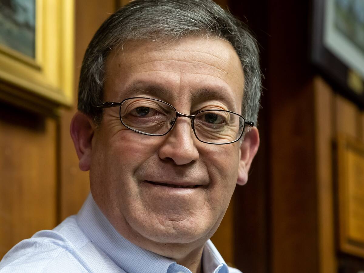 Exalcalde de Puerto Montt sale de prisión y queda con arresto domiciliario total: está acusado por presuntos delitos de corrupción