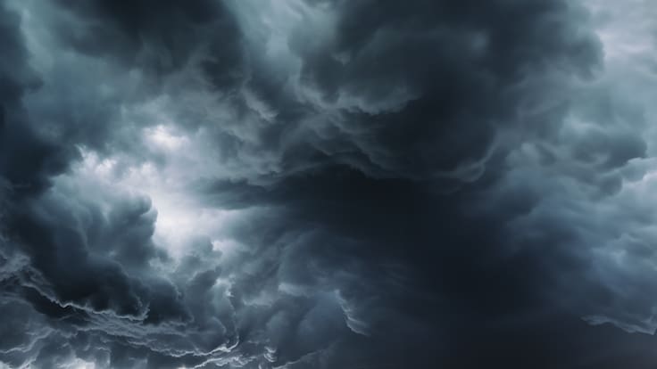 Meteorología emite aviso por nubes con características tornádicas y tormentas eléctricas en 3 regiones de Chile