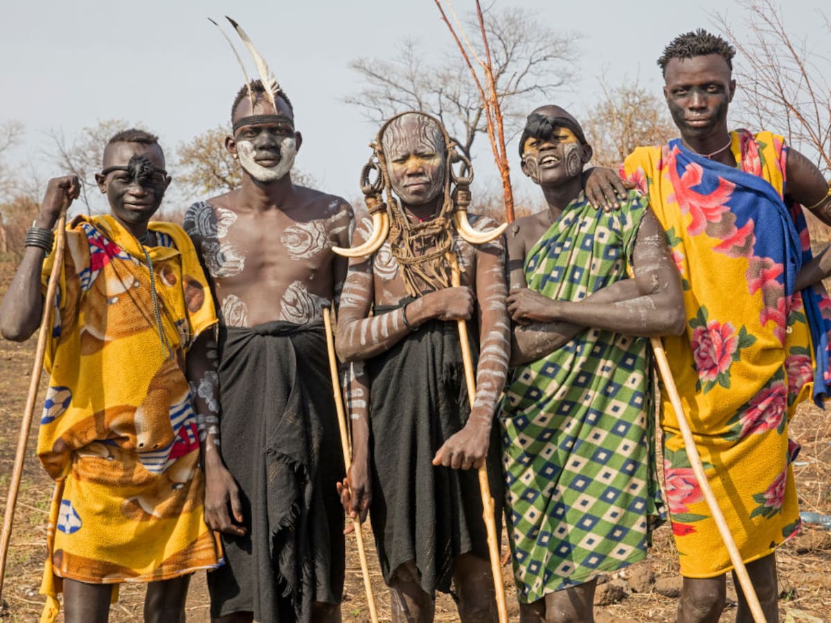 Conoce a los Mursi, la tribu que estaba con el equipo de Pancho Saavedra y Jorge Zabaleta en Etiopía