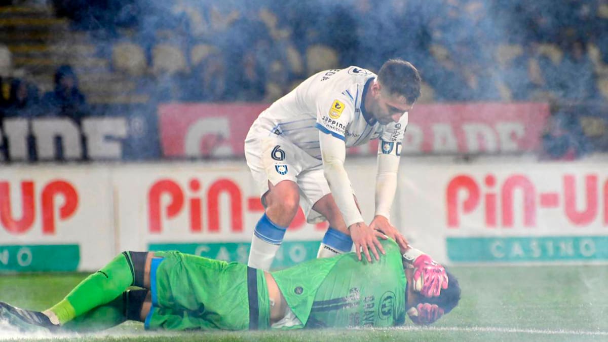 Coquimbo Unido pide disculpas por la agresión de su hinchada al portero de Huachipato: “El club tomará todas las medidas”