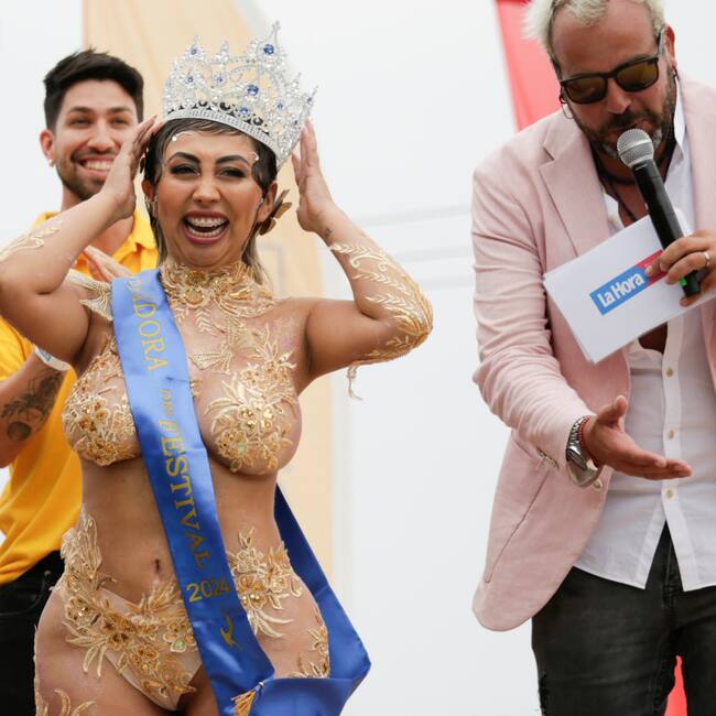 Festival de Viña 2024: Naya Fácil se luce con sensual transparencia en piscinazo, aunque sin piquero