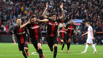 Bayer Leverkusen mantuvo su gran invicto: los resultados de la ida de los cuartos de final de la Europa League