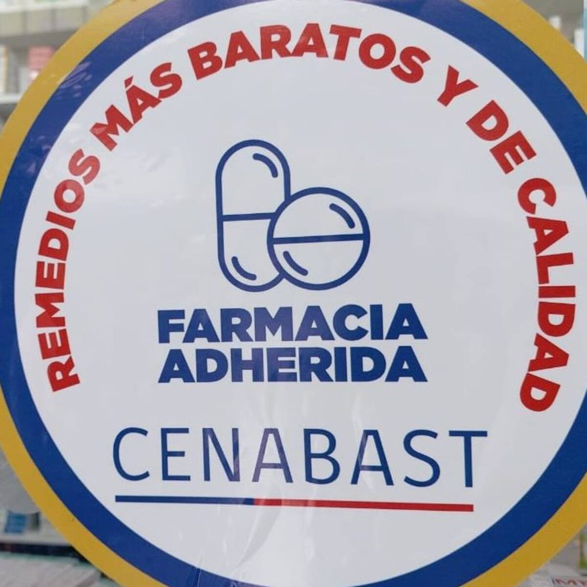 Ley Cenabast: cómo saber cuáles son las farmacias adheridas que venden remedios hasta 90% más baratos en Chile