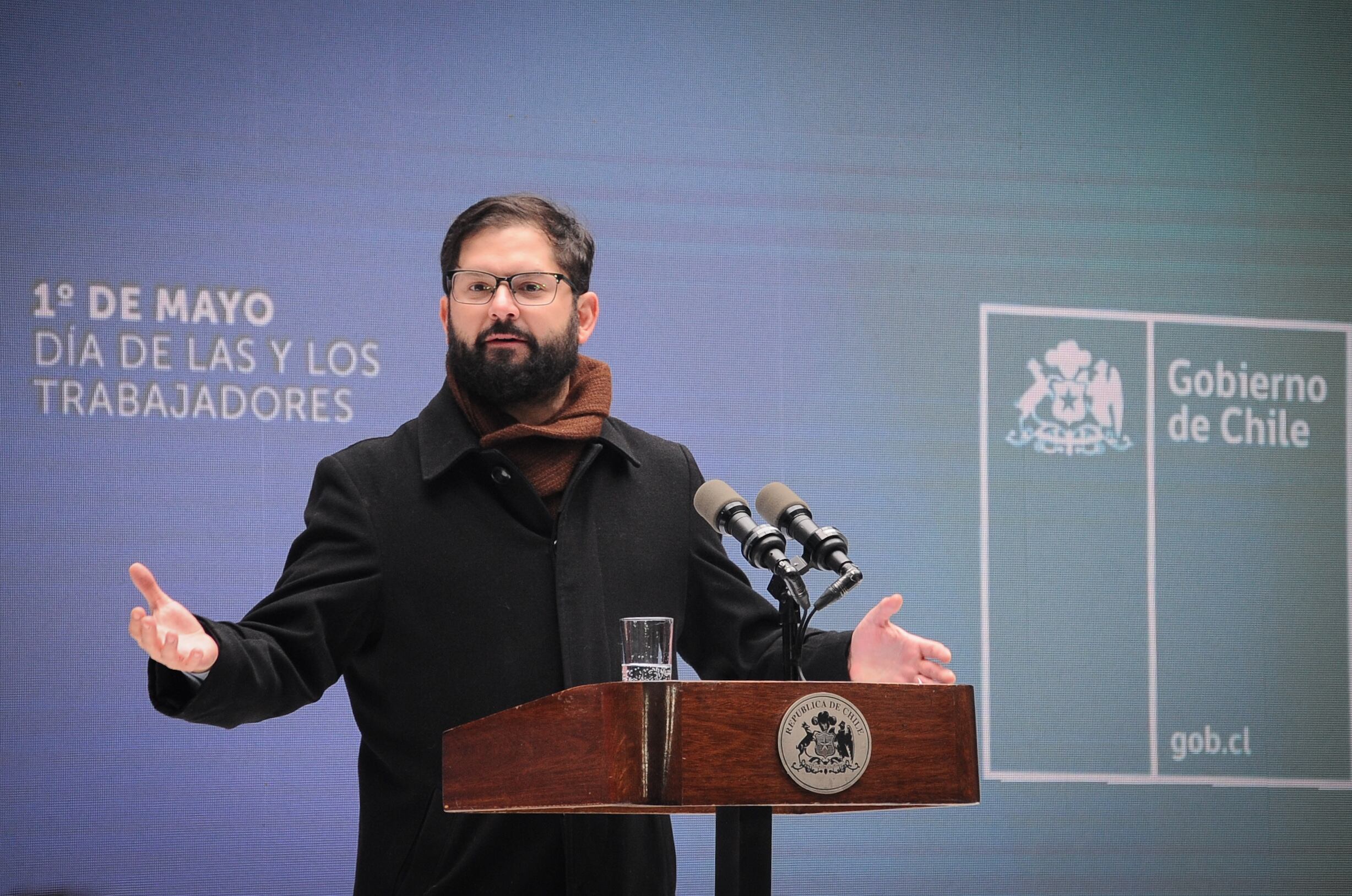 01 DE MAYO DEL 2025 / SANTIAGO
El Presidente Gabriel Boric encabeza la conmemoración del Día Internacional de las Trabajadoras y Trabajadores en el Hospital del Trabajador.
FOTO: VICTOR HUENANTE/ AGENCIAUNO