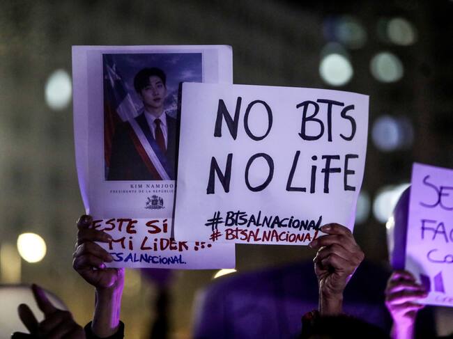 Conciertos de BTS siguen sin definición: Army acuden al Congreso para exigir explicaciones