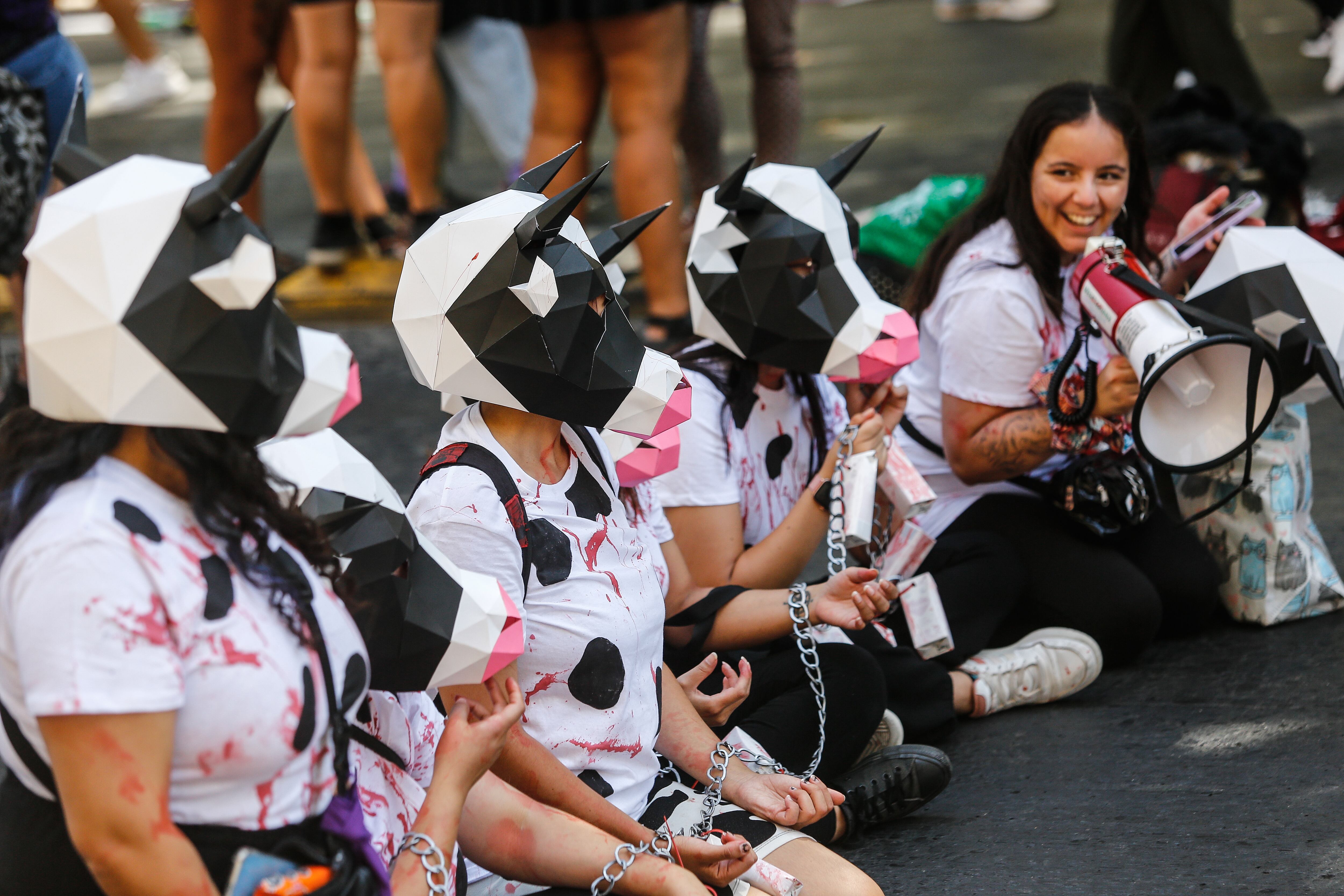 08 DE MARZO DE 2025 / SANTIAGOMarcha conmemorativa del Día Internacional de La Mujer por la Alameda en Santiago, movimientos feministas se manifiestan 
FOTO: DIEGO MARTIN/AGENCIAUNO
