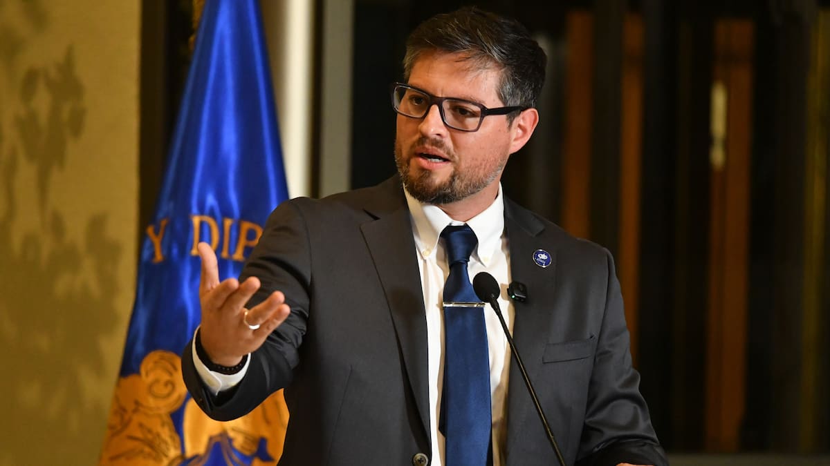 Jefe de bancada del PDG arremete contra reforma de seguridad del Presidente Kast: “Te pasaste 400 pueblos”