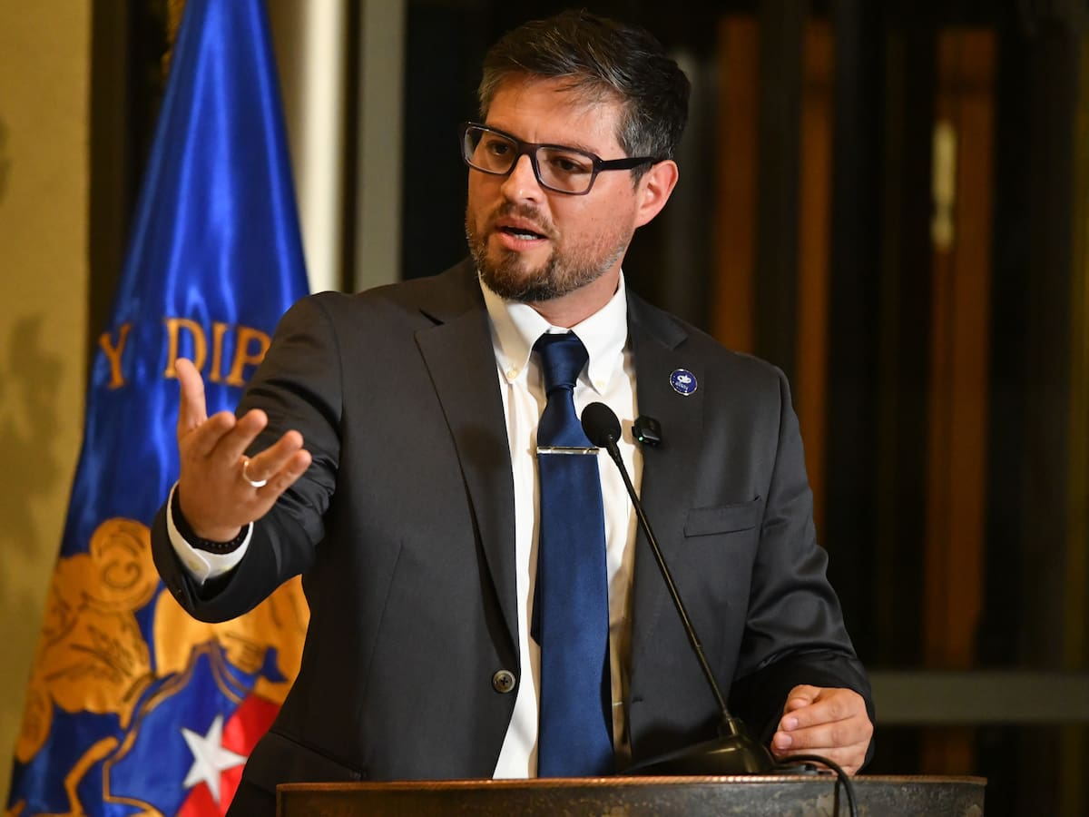 Jefe de bancada del PDG arremete contra reforma de seguridad del Presidente Kast: “Te pasaste 400 pueblos”