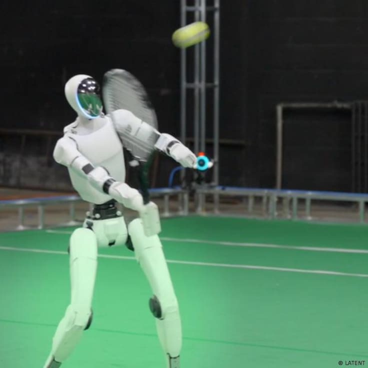 Ni Elon Musk lo podía creer: Robot humanoide chino aprende a jugar tenis en 5 horas con gran eficacia y precisión