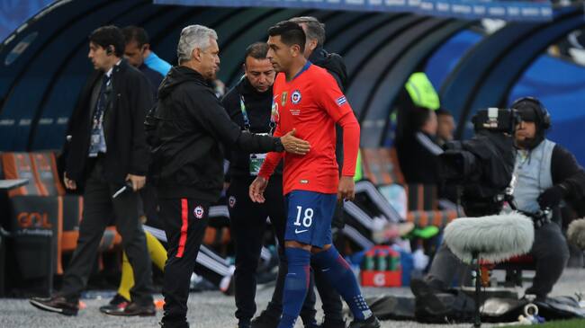 6 de julio del 2019/ Sao Paulo Gonzalo jara y Reinaldo Rueda, durante el partido valido por semifinal de la Copa America 2019, disputado entre los equipos de Argentina vs Chile, jugado en el Estadio Arena Corintians
FOTO:RODRIGO SAENZ/AGENCIAUNO