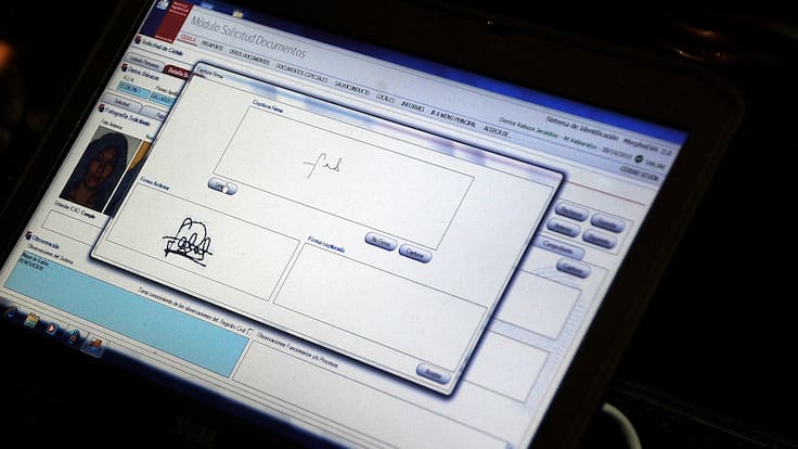 ¿Se acabó la firma electrónica en Chile? Esto es lo que cambió con la nueva ley de notarías