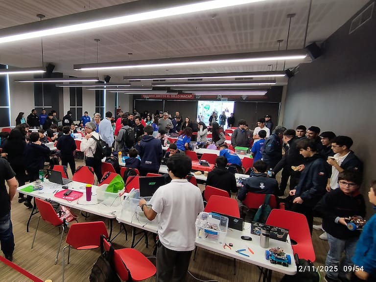 Torneo Nacional de Robótica Escolar: niños bailaron con robots en jornada que reunió a más 700 estudiantes