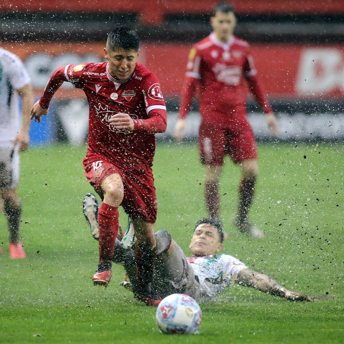 Partidos del fútbol chileno hoy 4 de agosto: ¿qué duelos se juegan y dónde ver en vivo, por TV y online?