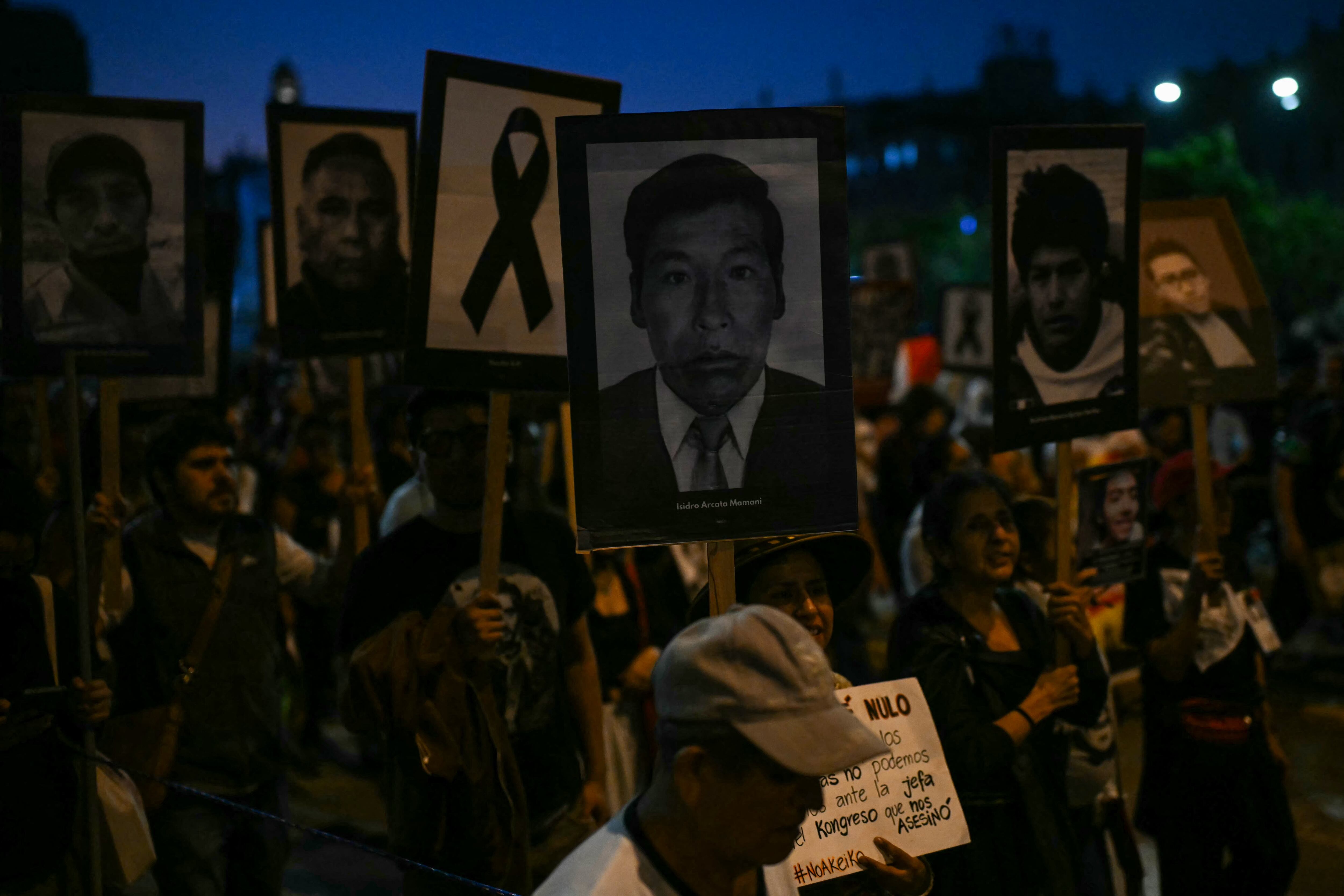 Elecciones en Perú: masiva manifestación en Lima busca frenar candidatura de Keiko Fujimori