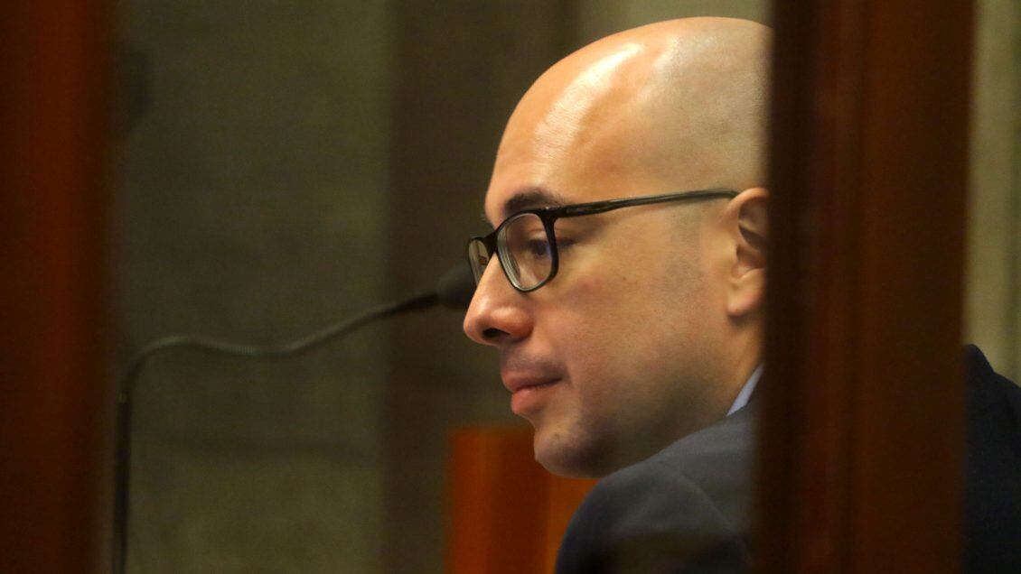 23 de ABRIL de 2019/SANTIAGOEl octavo juzgado de garantía de Santiago realizó una nueva formalización contra el cineasta Nicolás López, imputado por distintos hechos ocurridos entre 2004 y 2016, entre ellos, delitos de violación, ofensas al pudor, abuso sexual reiterado y violación.
FOTO: HANS SCOTT/AGENCIAUNO