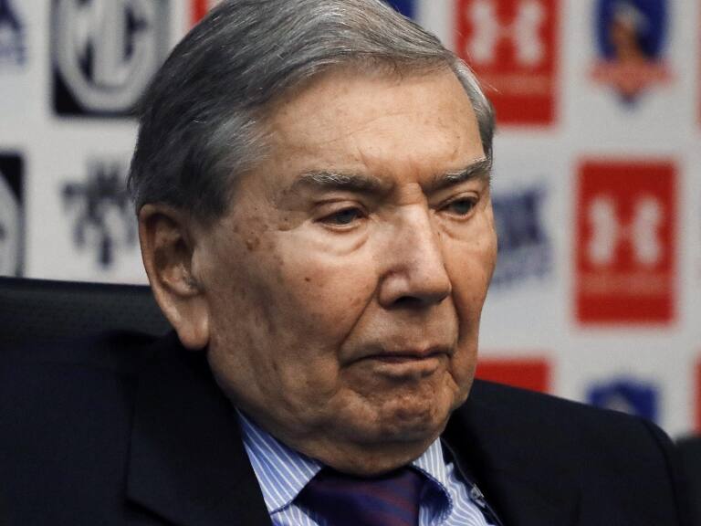Revive la historia de Álvaro Reyes, histórico traumatólogo del fútbol chileno