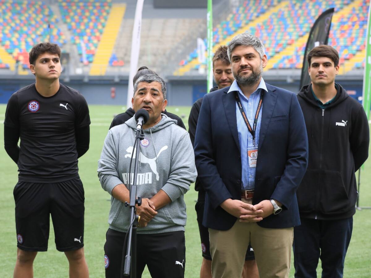 Wilson Vásquez, histórico utilero de La Roja: “Tenemos que sembrar nuevamente para lograr el recambio en cuatro a cinco años más”