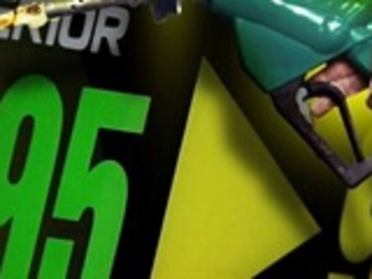 Precios de las bencinas suman 16 semanas a la baja
