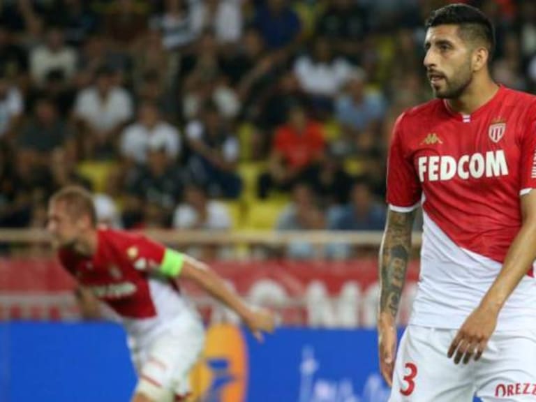 El Mónaco de Maripán igualó ante el PSV de local y quedó en buen pie para meterse en la próxima ronda de la Europa League