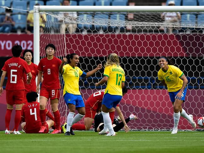 Marta Vieira da Silva festeja su primer gol ante China en los JJOO de Tokio
