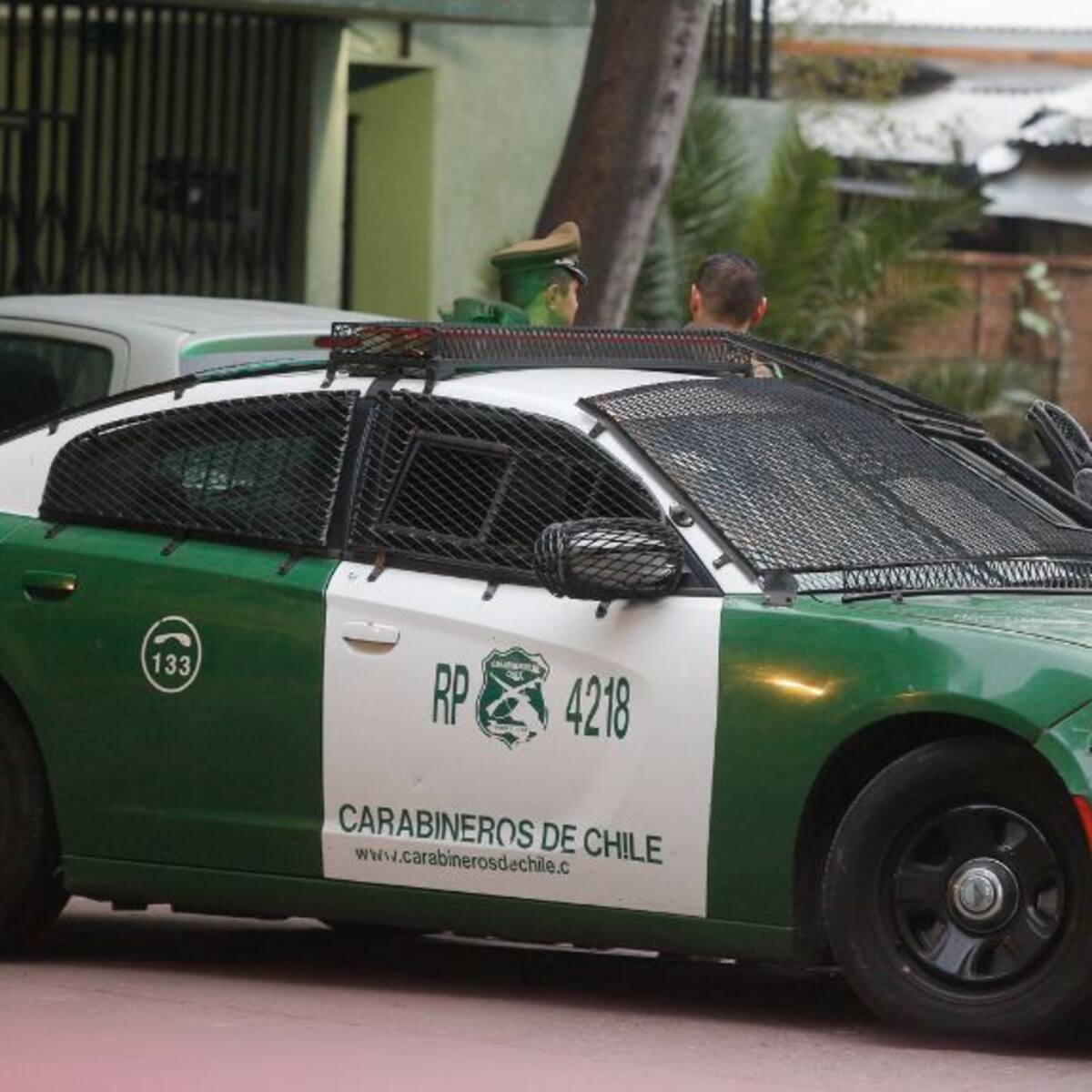 Adolescente termina baleado al intentar asaltar a carabinero en Independencia