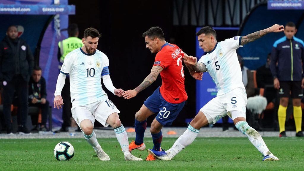 SAO PAULO, BRAZIL - JULY 06: Lionel Messi of Argentina in action  during the Copa America Brazil 2019 Third Place match between Argentina and Chile at Arena Corinthians on July 06, 2019 in Sao Paulo, Brazil. (Photo by Koji Watanabe/Getty Images)