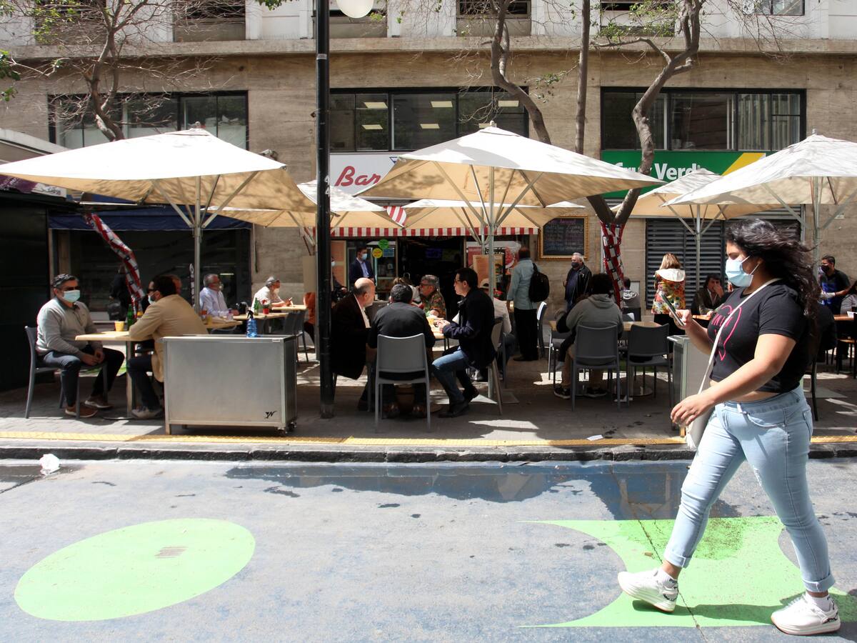 Gobierno dio a conocer las medidas para los restaurantes y cafeterías en fase 3 que podrán atender en su interior