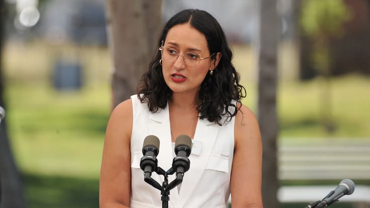 Alcaldesa de Lo Espejo denuncia que bandas de narcotraficantes ofrecieron “$100 millones de pesos por mi cabeza”