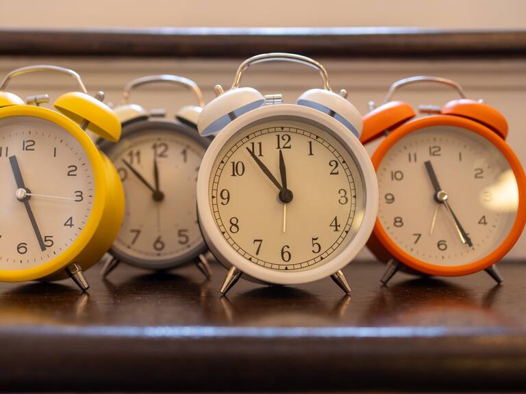 Cambio de hora en Chile 2024: ¿a qué hora debería acostarme y levantarme en los días previos para que no me afecte?