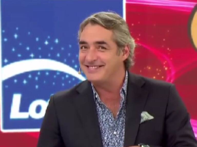 «Oye la estafa pa’ mala»: Pancho Saavedra protagoniza hilarante llamada a una televidente en «Tu día»