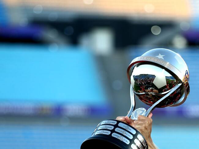 Buscando terminar con dignidad: cuándo y dónde ver en vivo a los equipos chilenos en Copa Sudamericana | Getty Images