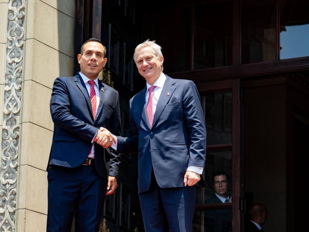 “Nada mejor que ser buenos vecinos”: Kast refuerza agenda de seguridad e inversión en su visita a Perú