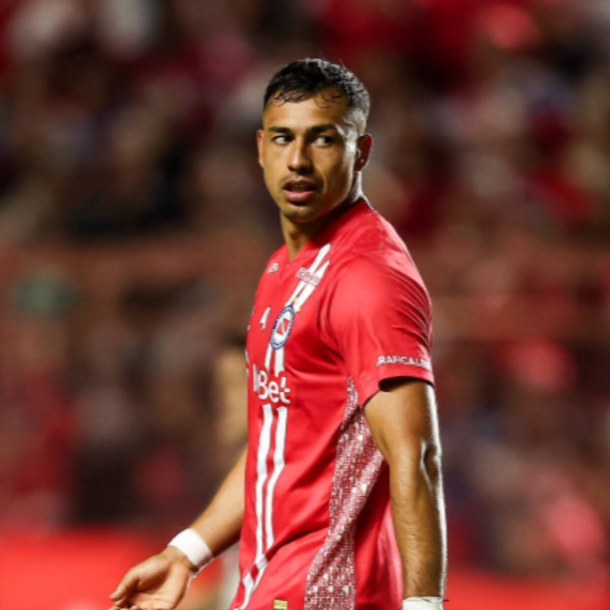 Iván Morales cambia de club y llega a un grande de Argentina: fichaje inesperado